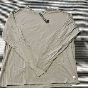 Women’s Gray Long Sleeve Shirt